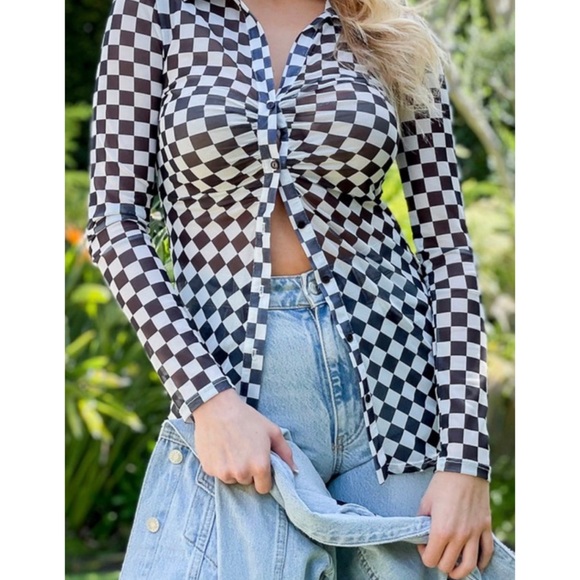Checkered mesh long sleeve button down top - Picture 9 of 10